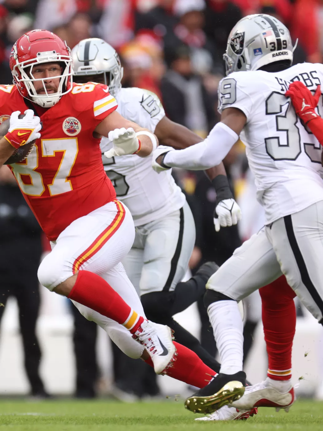 Raiders Stun Chiefs 20-14 in Christmas