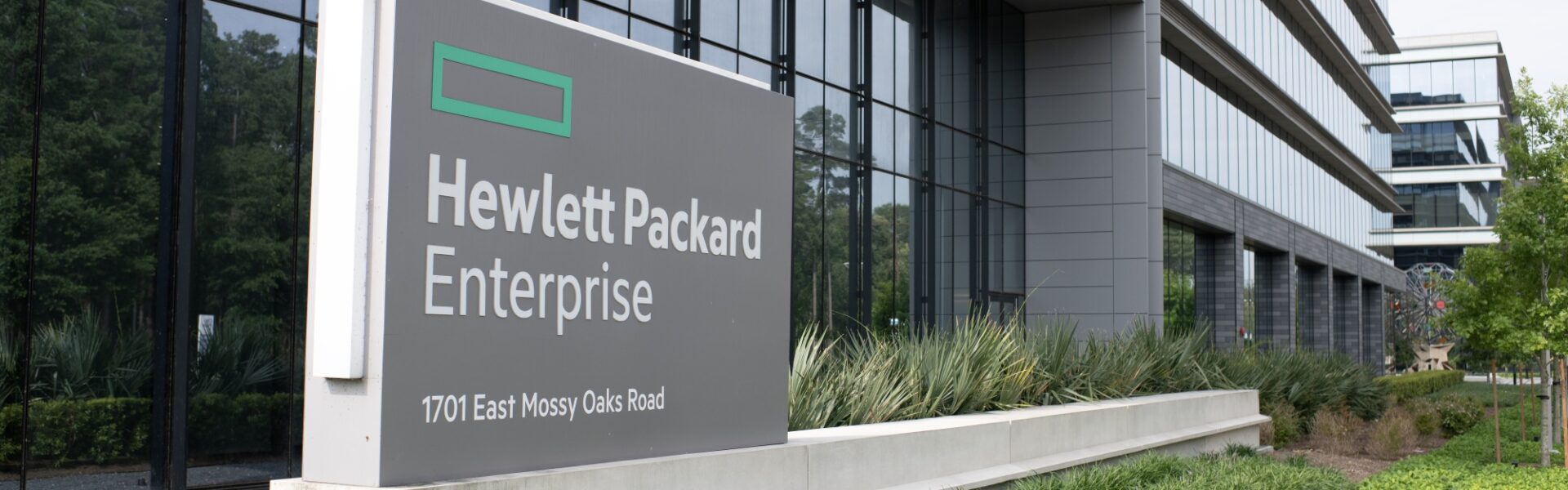 Hewlett Packard Nears $13 Billion Deal