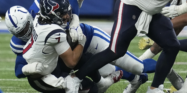 Texans Punch Ticket to Playoffs with Thrilling 23-19 Victory Over Colts!